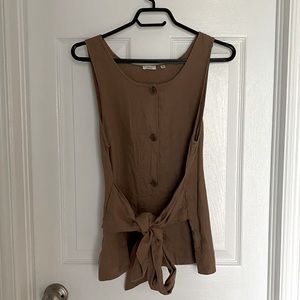 Aritzia Wilfred wrap around camel coloured top size small.